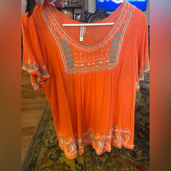 Women’s size small blouse - Picture 1 of 3